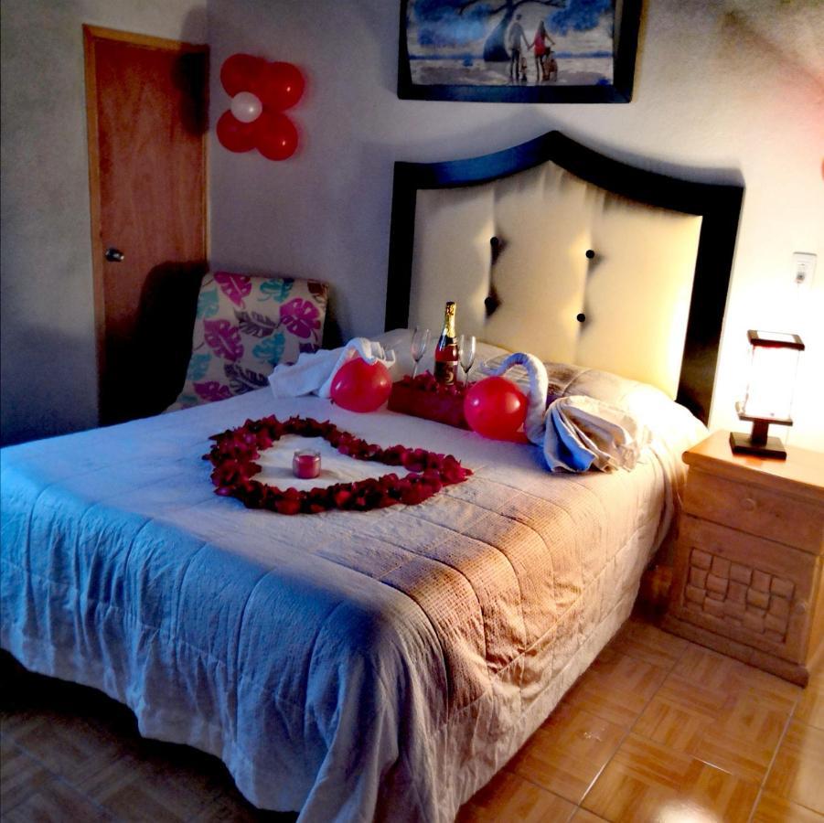 Cabaña tipo habitación con Palapa para 2 y 4 personas Zacatlán Exterior foto